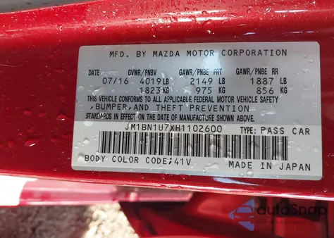 2017 Mazda Mazda3 Sport z USA, uszkodzony, nr VIN JM1BN1U7XH1102600